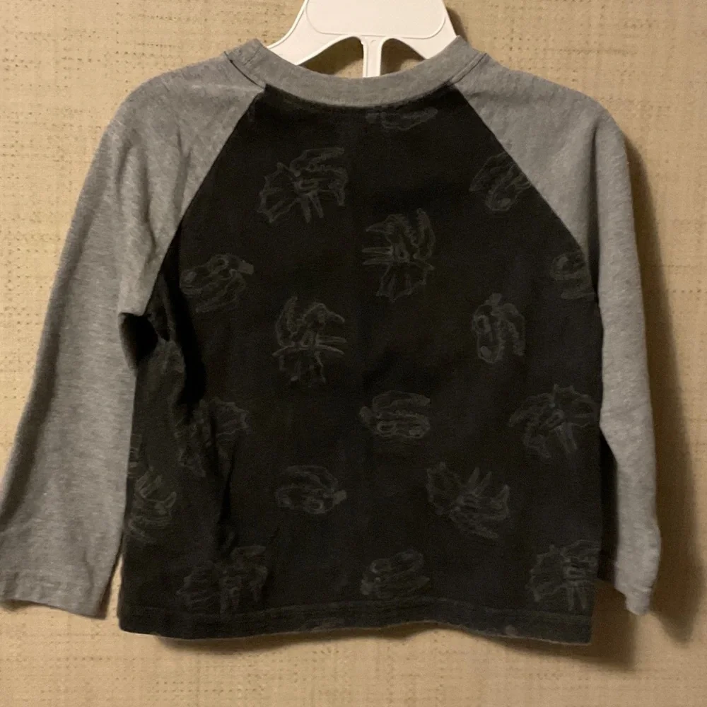 Garanimals Black and Gray Kids Raglan Tee